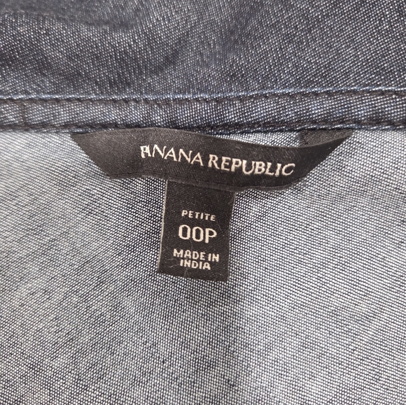 Banana Repubilc Size 00P Stylish Off-Shoulder Denim Top - Picture 10 of 11